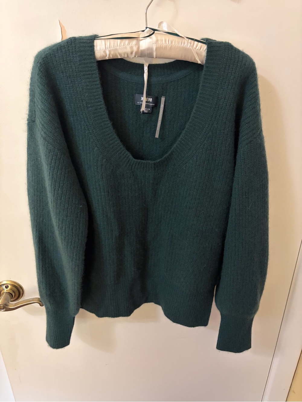 Deep Green V-Neck Cashmere Sweater